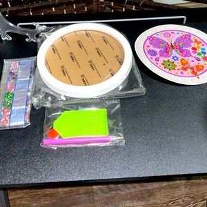 Diamond Daze Child’s Paintings-Butterfly+Drills, pen, tray, wax, frame, stand